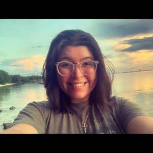 Meet your Posher, Victoria